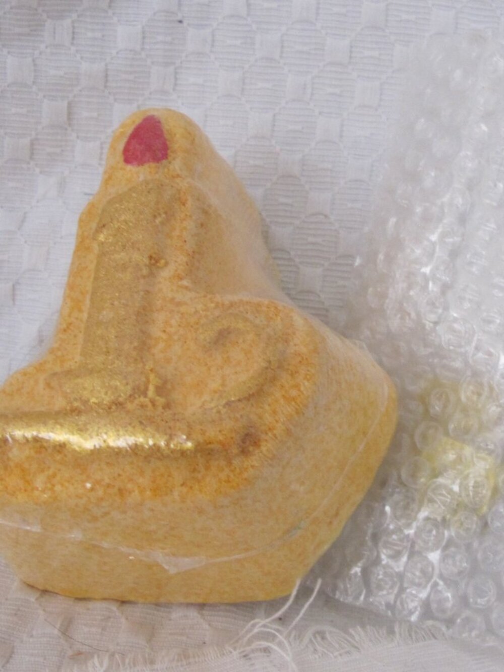 New - Christmas Carol Bath Bomb with Mystery Size 6 Ring